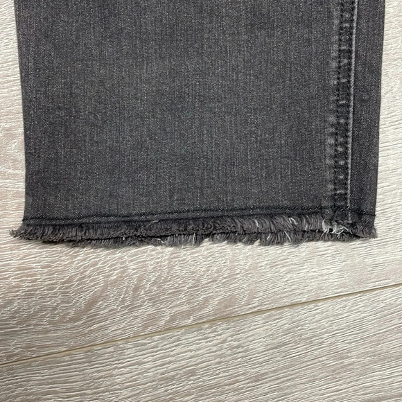 NWOT Cato C Est. 1946 Hi Rise Denim Jeans Black Raw Hem 12 - Picture 11 of 16